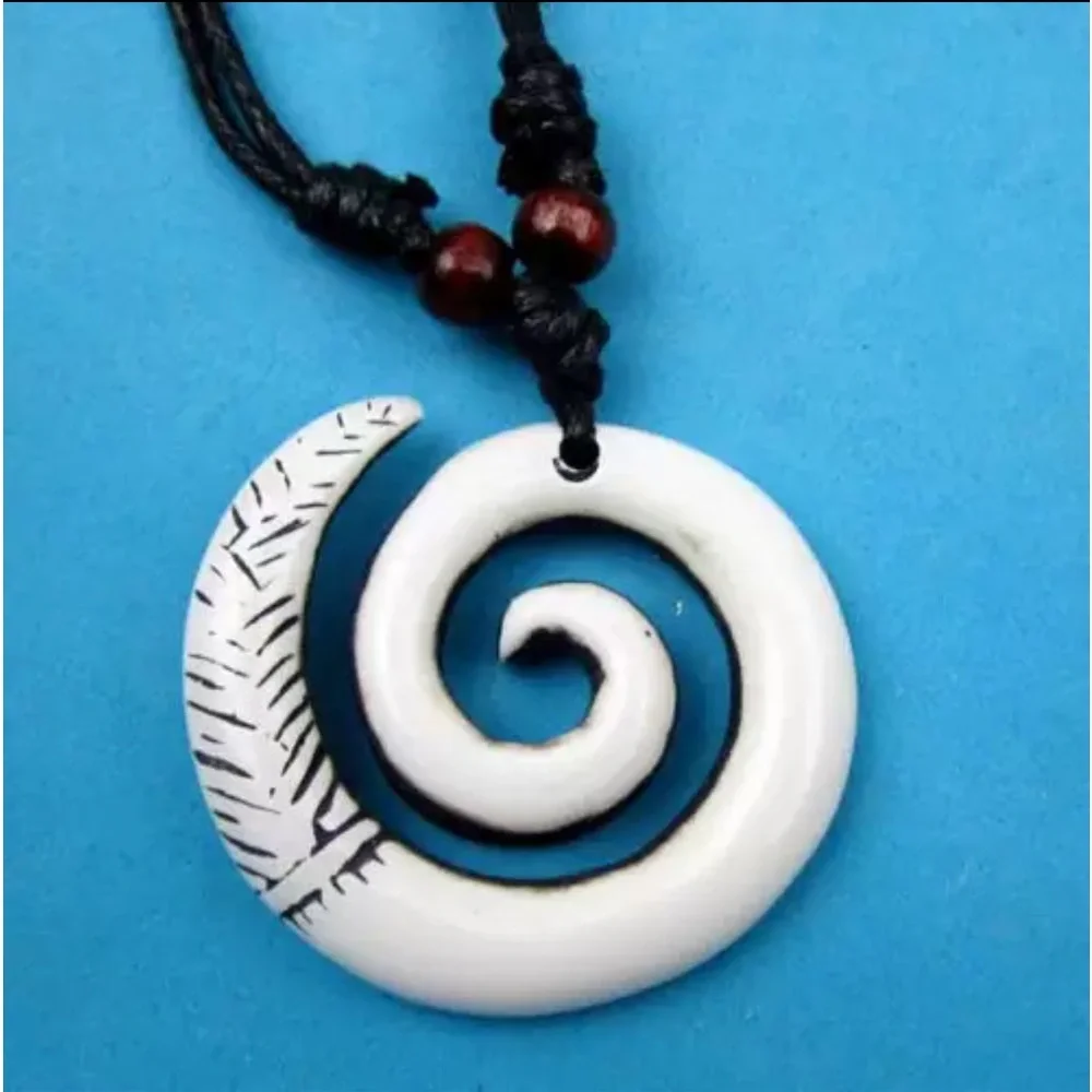 New Handmade Boho Hawaiian Tribal Engraved Spiral Helix Hook Pendant Necklace